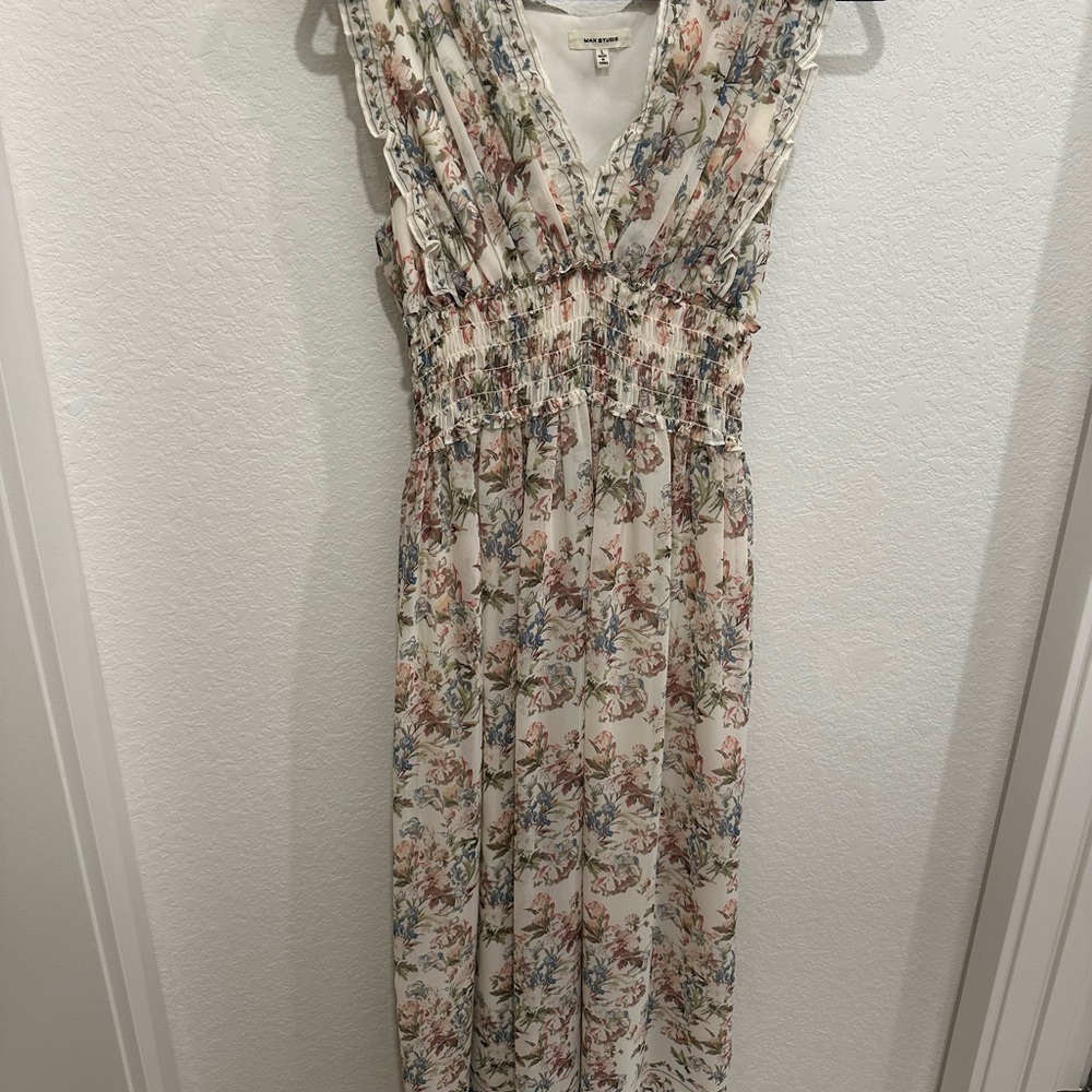 Floral Sleeveless Maxi Dress